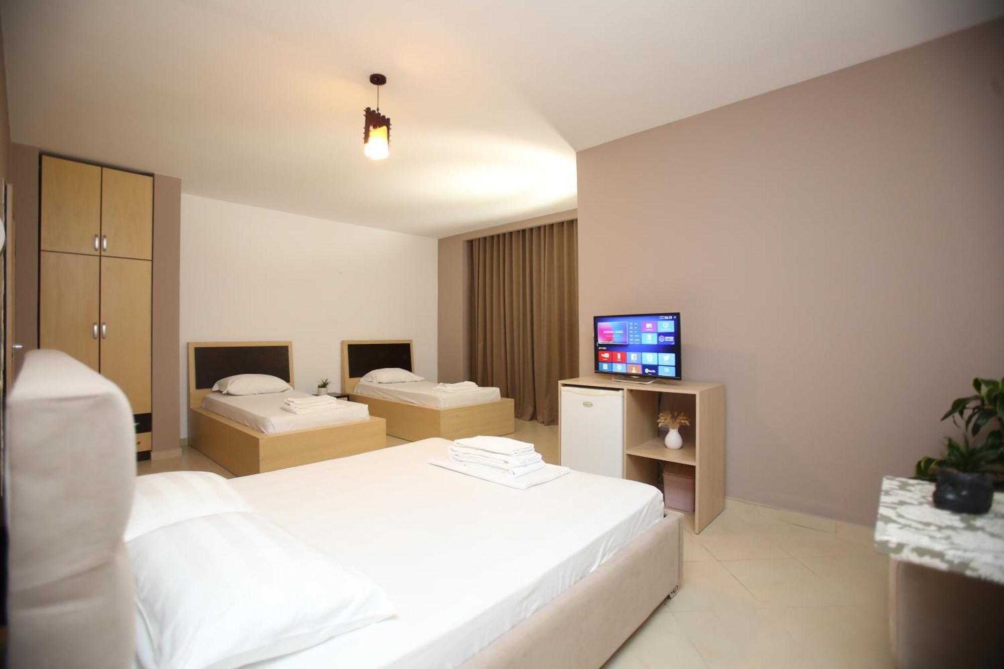 Tekb Rooms & Apartments Влёра Экстерьер фото