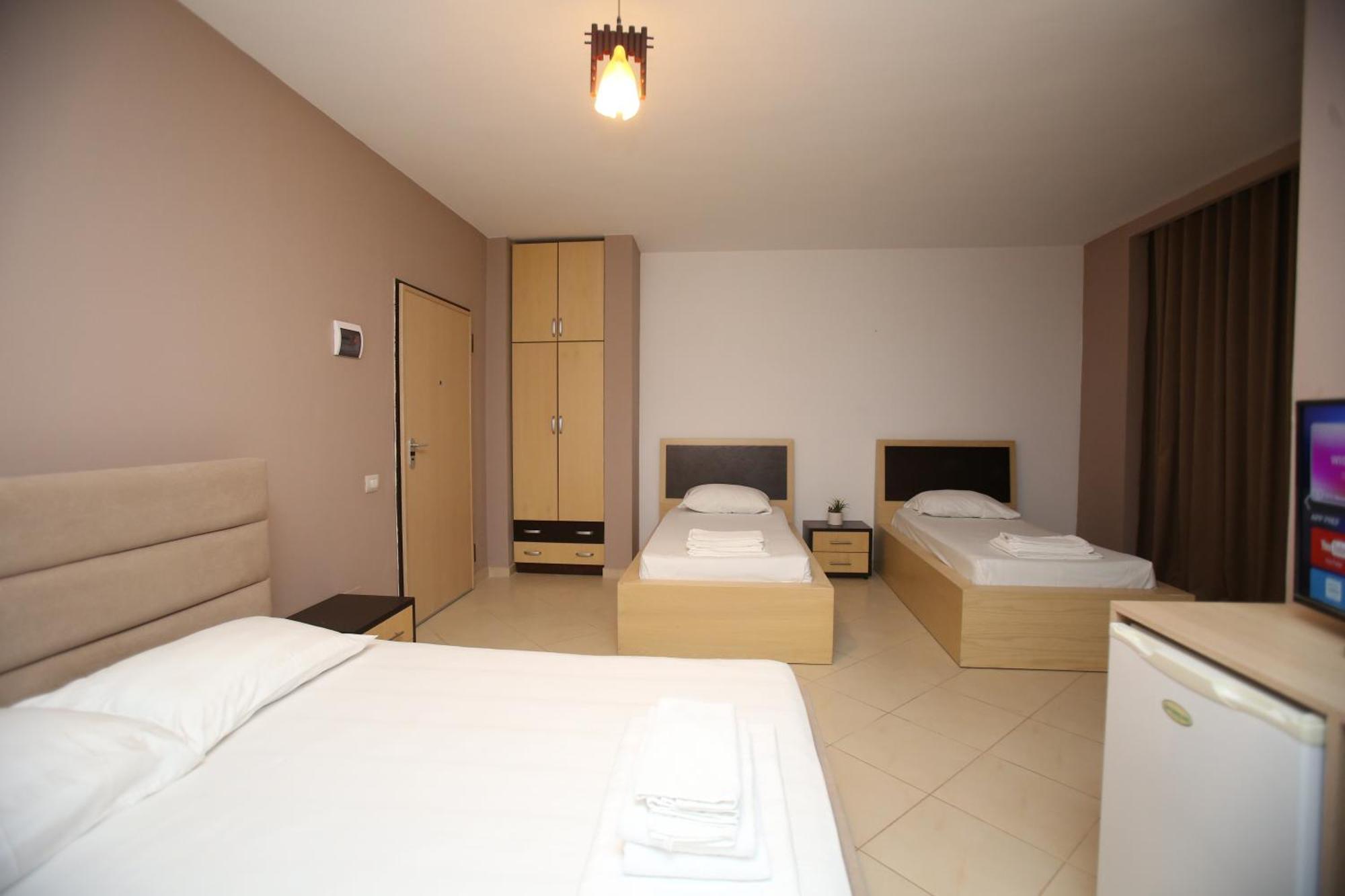 Tekb Rooms & Apartments Влёра Экстерьер фото